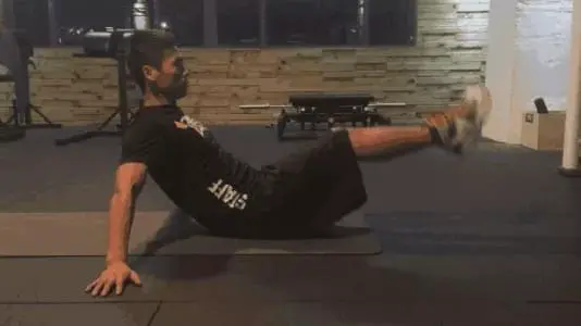 篮球教练如何帮助球员理解规则的重要性?_0